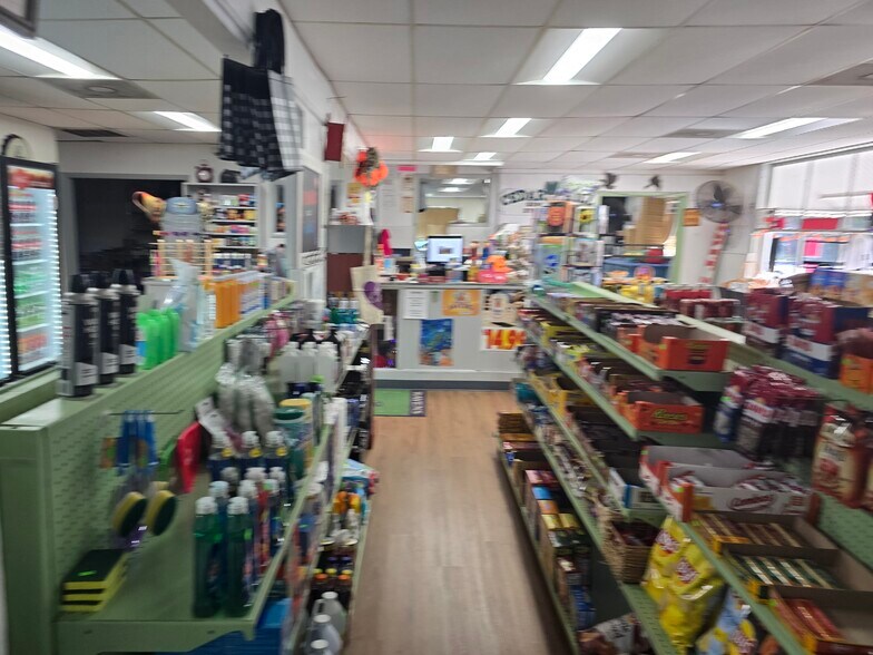 More Photos Of 20835 Nanticoke Rd, Bivalve Convenience Store For Sale