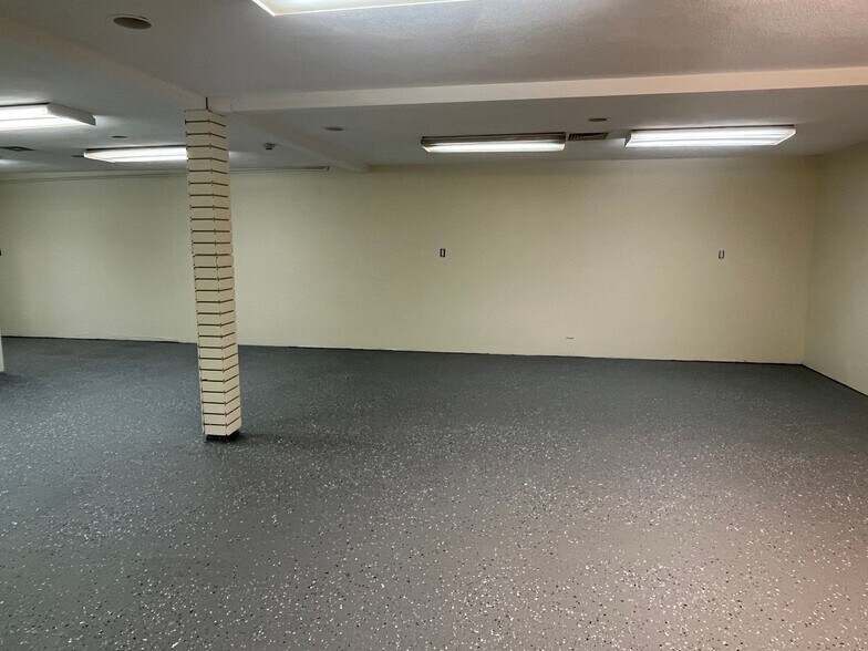 More Photos Of 47 Mitchell Rd, Ipswich Manufacturing For Lease