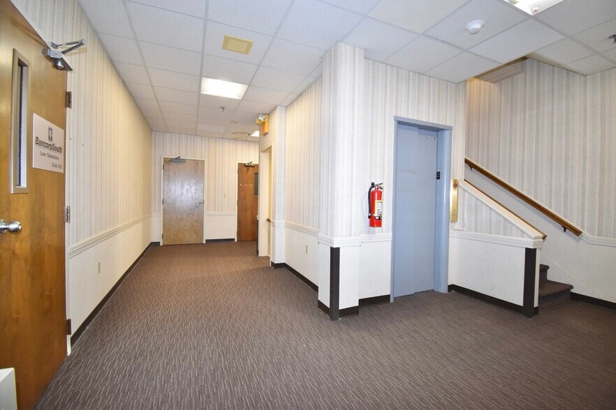 More Photos Of 118 N Church St, Jackson Office For Sale