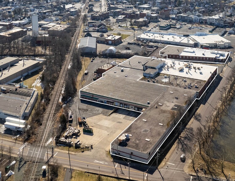 Primary Photo Of 45 N 4th St, Quakertown Warehouse For Lease