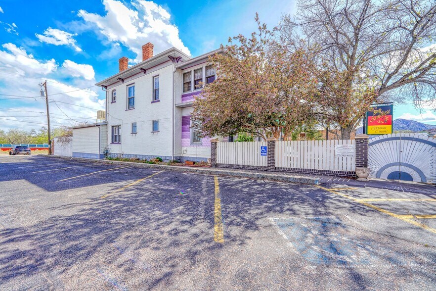 More Photos Of 512 Royal Gorge Blvd, Canon City Restaurant For Sale