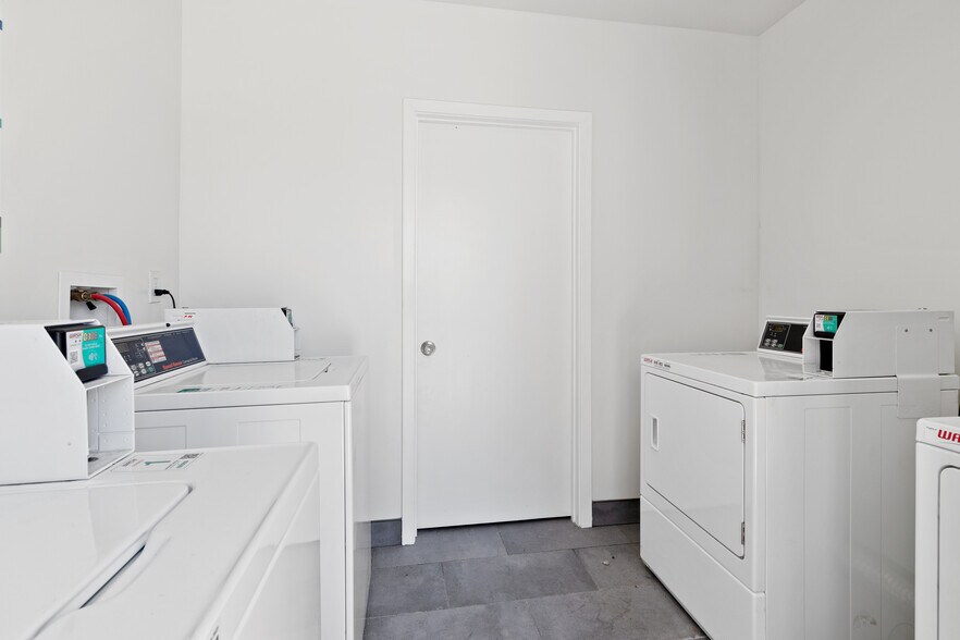 More Photos Of 44921 Trevor Ave, Lancaster Apartments For Sale