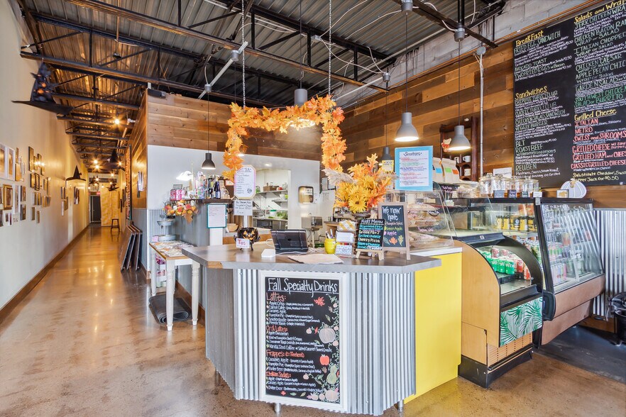 More Photos Of 103 Main St N, Aurora Restaurant For Sale