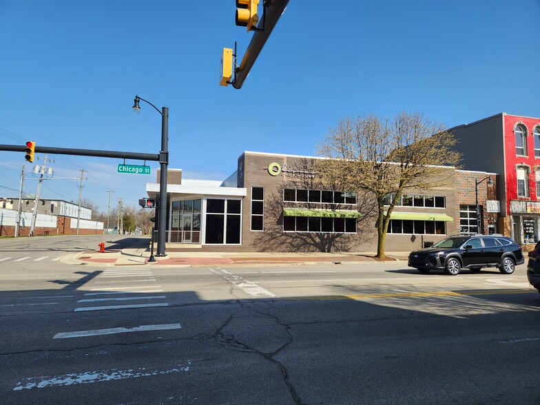 Primary Photo Of 205 E Chicago St, Jonesville Restaurant For Sale