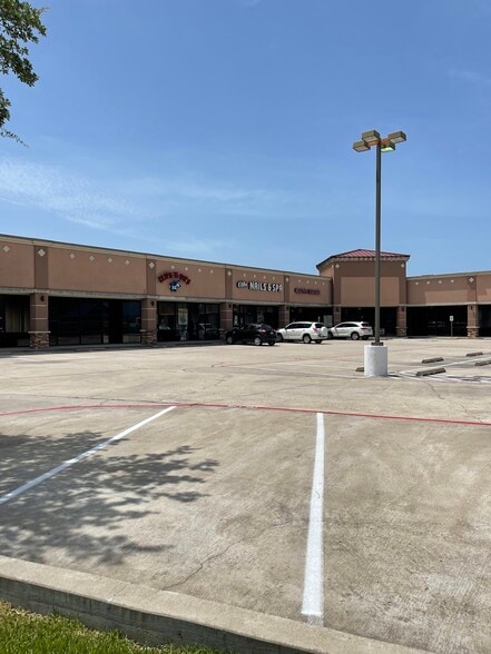 More Photos Of 6725 Atascocita Rd, Humble Unknown For Lease