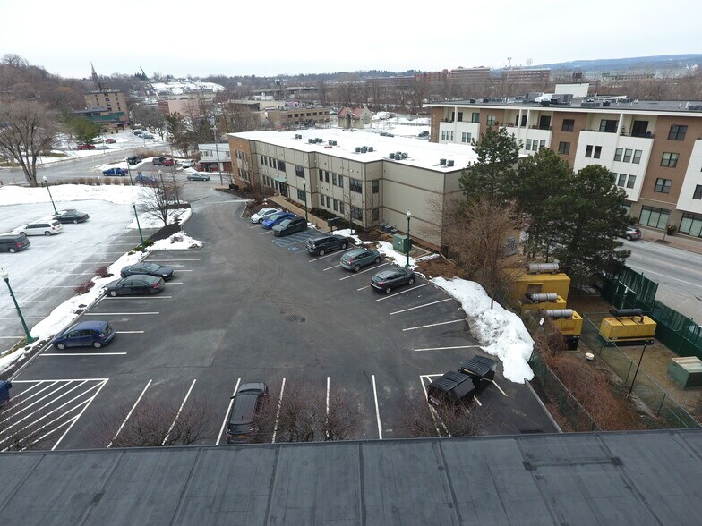 More Photos Of 245 Broadway, Schenectady Apartments For Lease