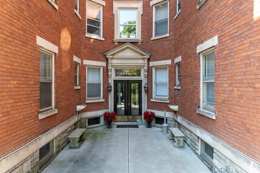 More Photos Of 525 Greenup St, Covington Apartments For Sale