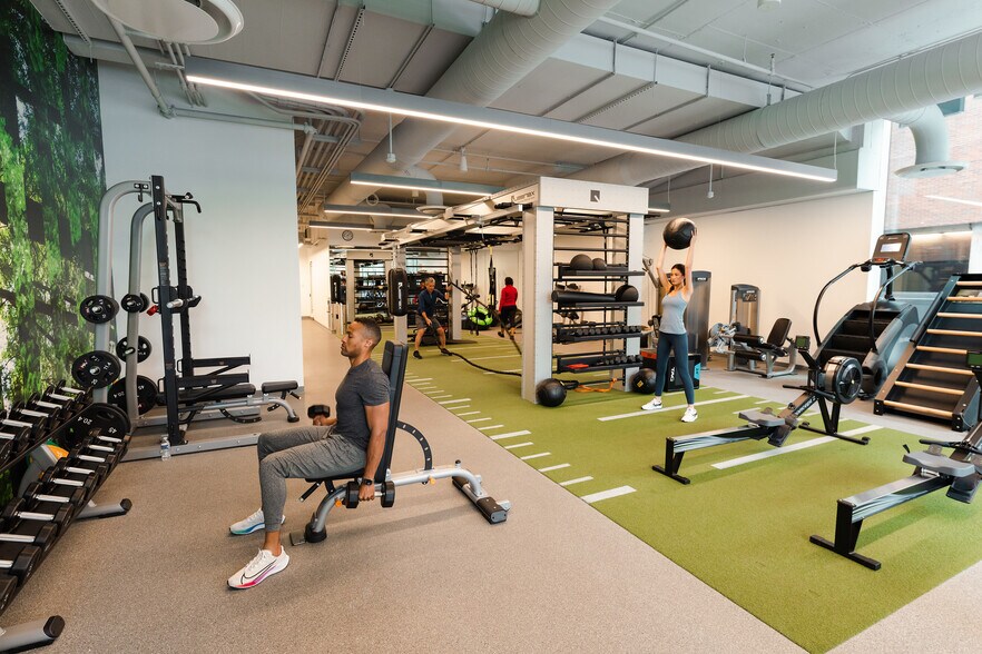 More Photos Of 2050 M St NW, Washington Office For Sale