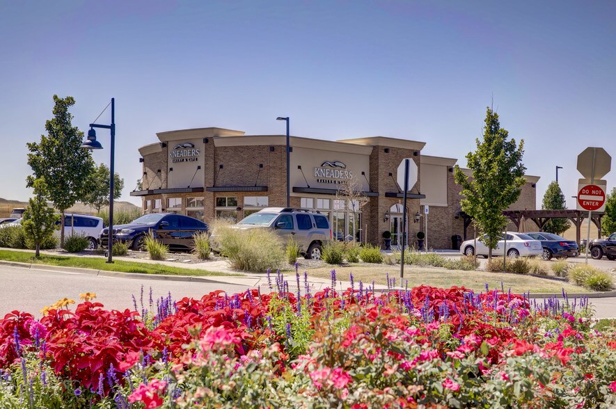 More Photos Of 9846 Zenith Meridian Dr, Englewood Restaurant For Lease