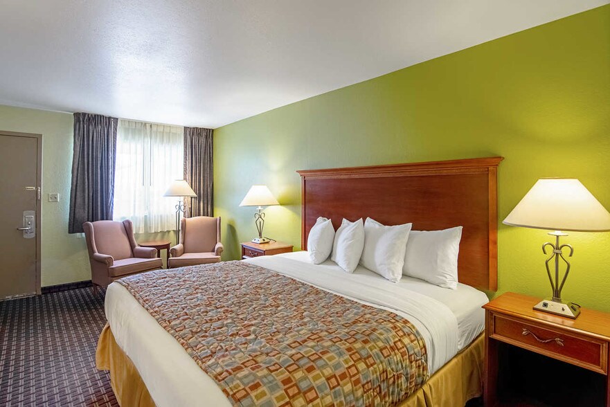 More Photos Of 37760 US Highway 50, Gunnison Hotel For Sale