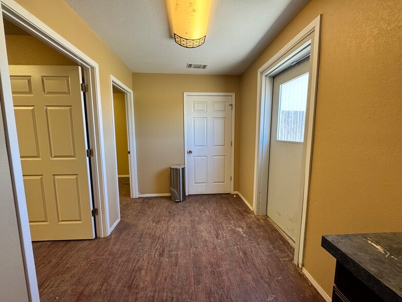 More Photos Of 5504 E County Road 128, Midland Light Manufacturing For Lease