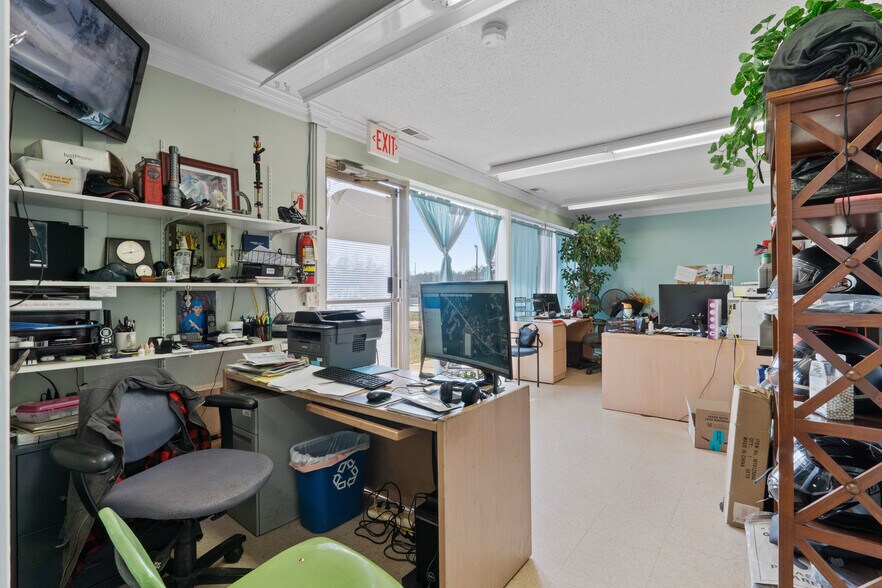 More Photos Of 7216 Hiram Douglasville Hwy, Douglasville Freestanding For Sale