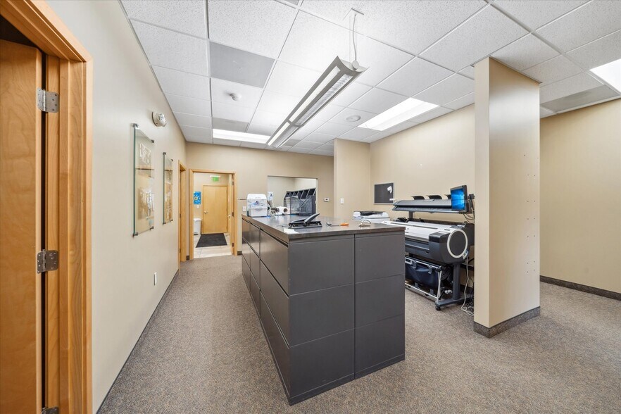 More Photos Of 605 Industrial Pky, Saint Croix Falls Manufacturing For Lease