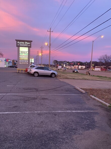 More Photos Of 3265-3277 Austin Peay Hwy, Memphis Unknown For Lease