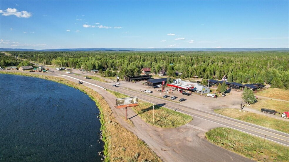 More Photos Of 3370 Highway 20, Island Park Service Station For Sale