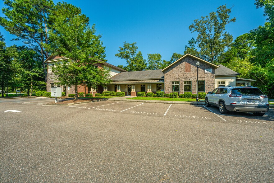 More Photos Of 901 Old Trolley Rd, Summerville Medical For Lease