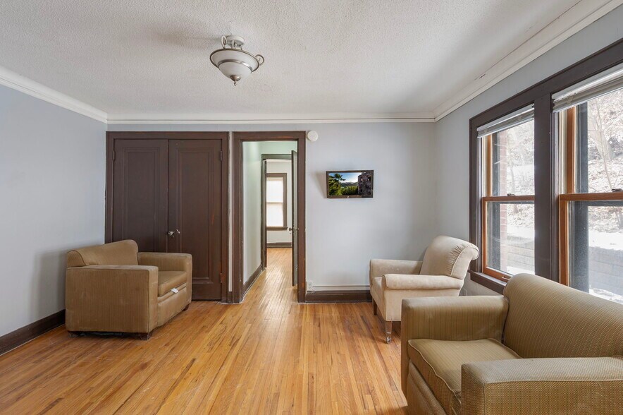 More Photos Of 487 Grand Ave, Saint Paul Apartments For Sale