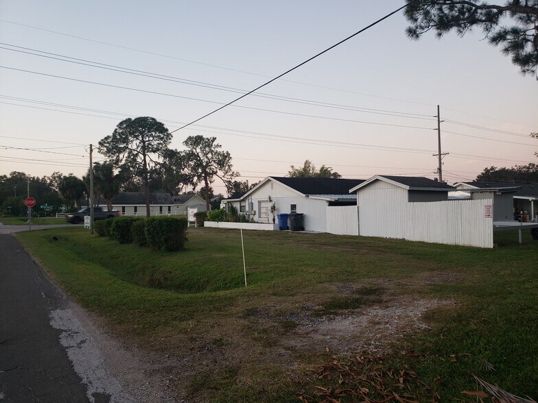 More Photos Of 201 W Shell Point Rd, Ruskin Office For Sale