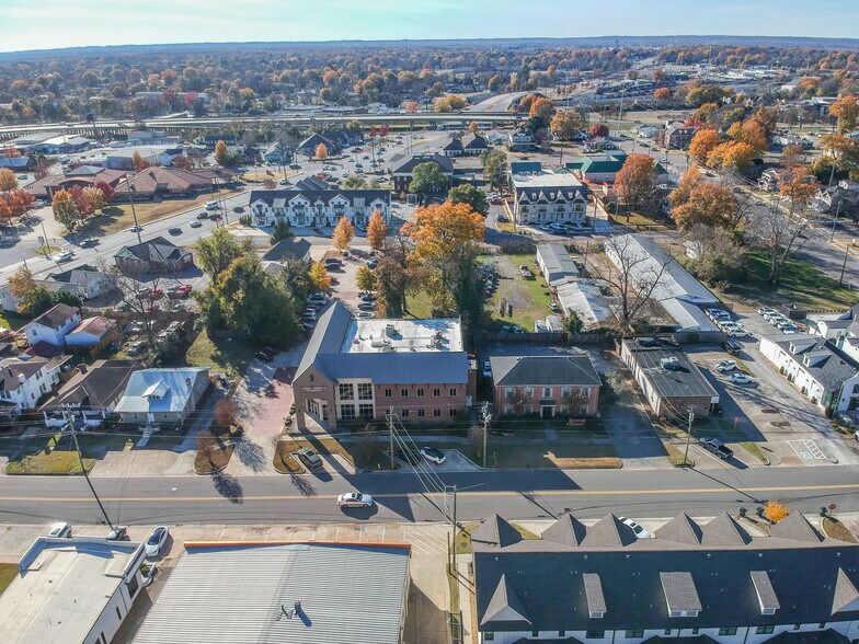 More Photos Of 1434 22nd Ave, Tuscaloosa Office For Sale