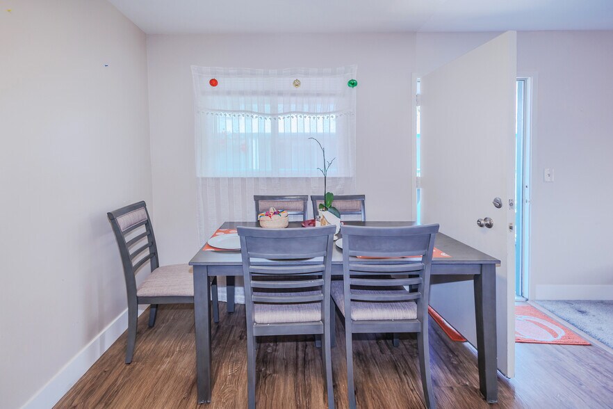 More Photos Of 309-315 Oak Ave, Redwood City Apartments For Sale