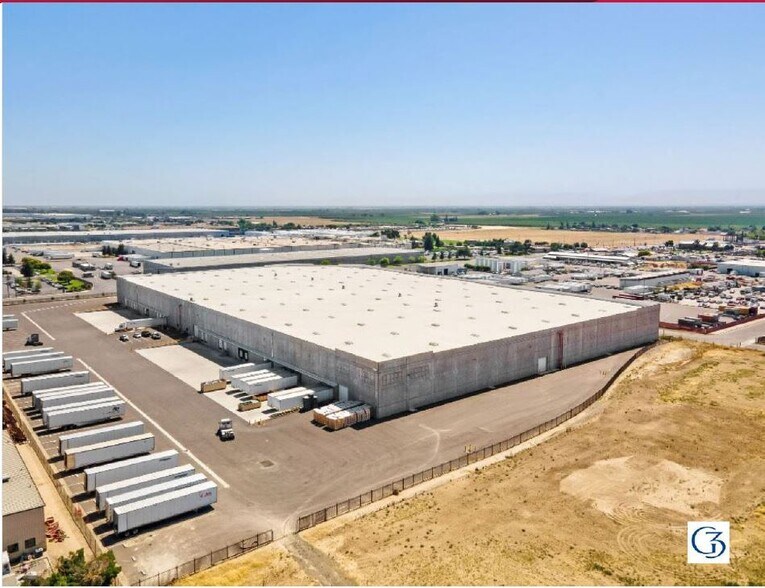 Primary Photo Of 2401 Nickerson Dr, Modesto Warehouse For Lease