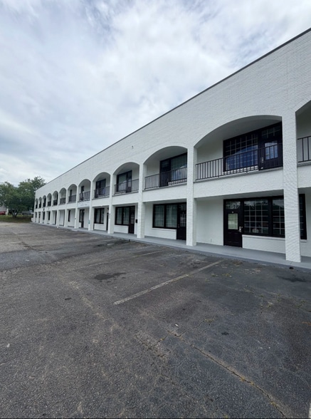 More Photos Of 6254 Memorial Dr, Stone Mountain Storefront Retail Office For Lease