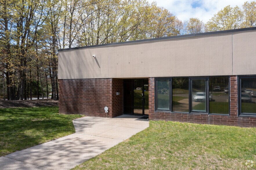 More Photos Of 49 Natcon Dr, Shirley Manufacturing For Lease