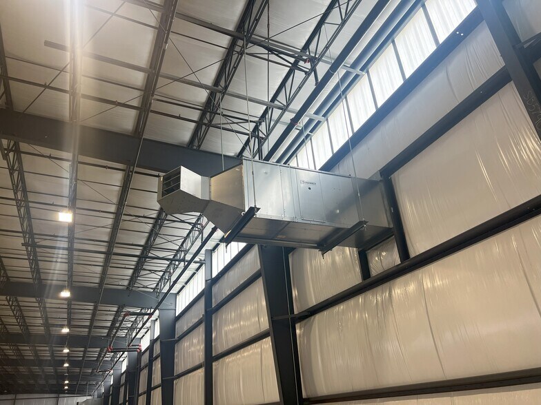 More Photos Of 55 Bagwell Blvd, Scottsville Warehouse For Lease