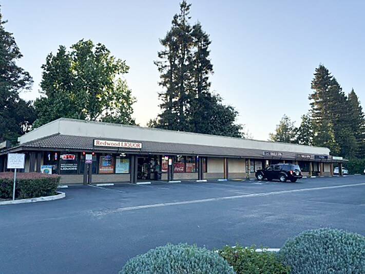 Primary Photo Of 2030 Redwood Rd, Napa General Retail For Lease