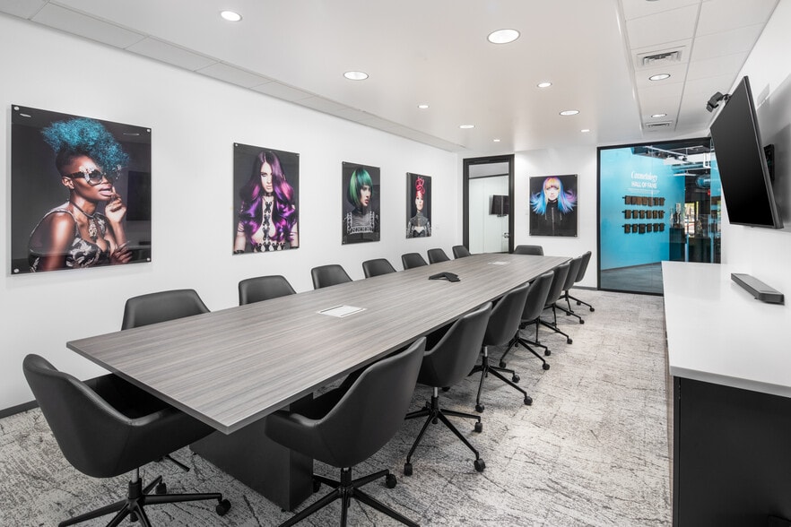 More Photos Of 7755 E Gray Rd, Scottsdale Warehouse For Sale