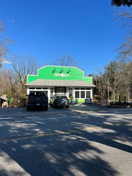 More Photos Of 2731 Greenville Hwy, Flat Rock Office For Lease