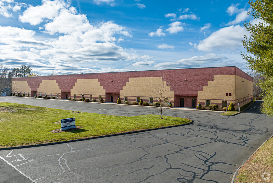 Primary Photo Of 95 W Dudley Town Rd, Bloomfield Distribution For Lease