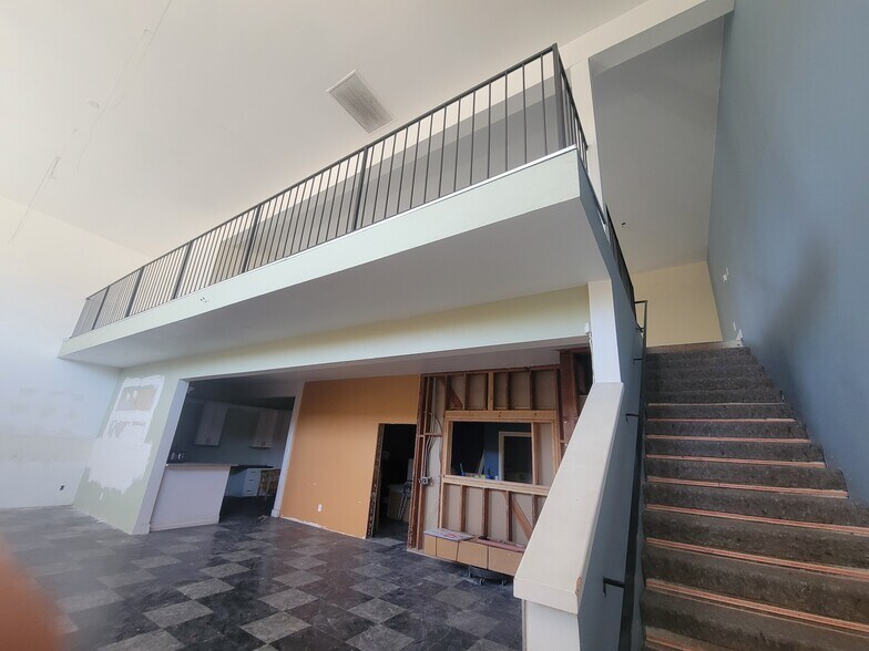 More Photos Of 2101 Pacific Coast Hwy, Lomita Storefront Retail Office For Lease