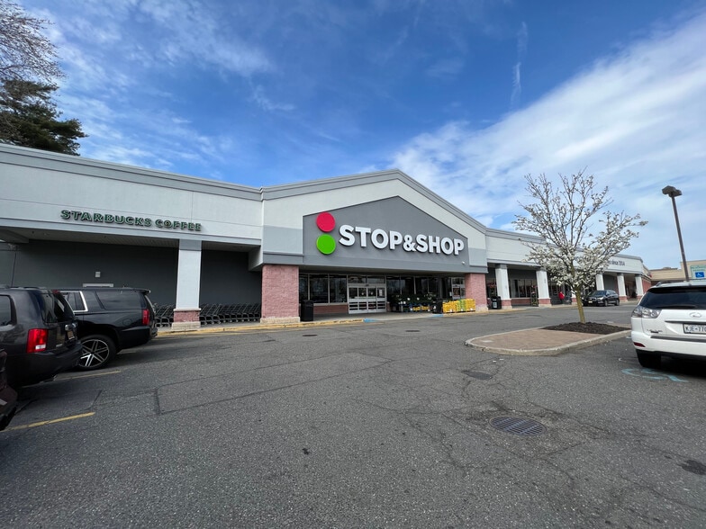 More Photos Of 905-951 Atlantic Ave, Baldwin Unknown For Lease