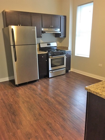 More Photos Of 1616 W 18th Pl, Chicago Apartments For Sale