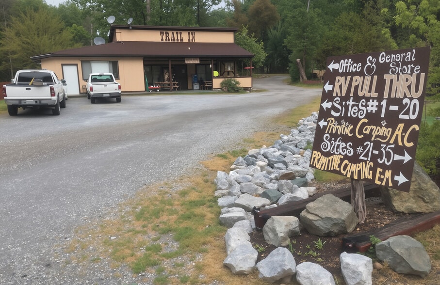 More Photos Of 19765 Gregory Creek Rd, Lakehead Trailer Camper Park For Sale