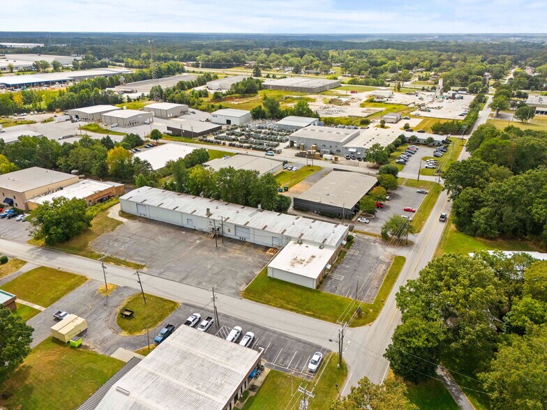 More Photos Of 201 Greer Dr, Simpsonville Warehouse For Sale