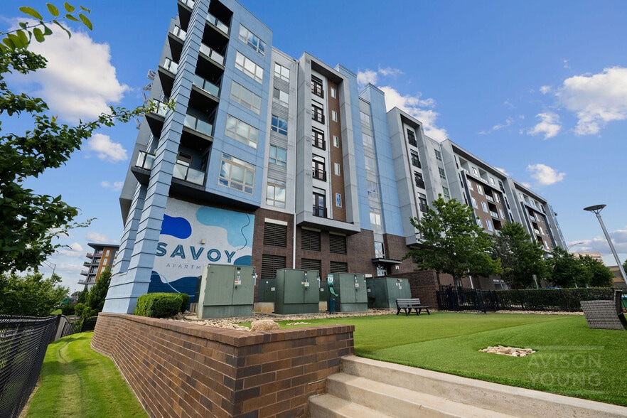 More Photos Of 650 E Brooklyn Village Ave, Charlotte Apartments For Sale