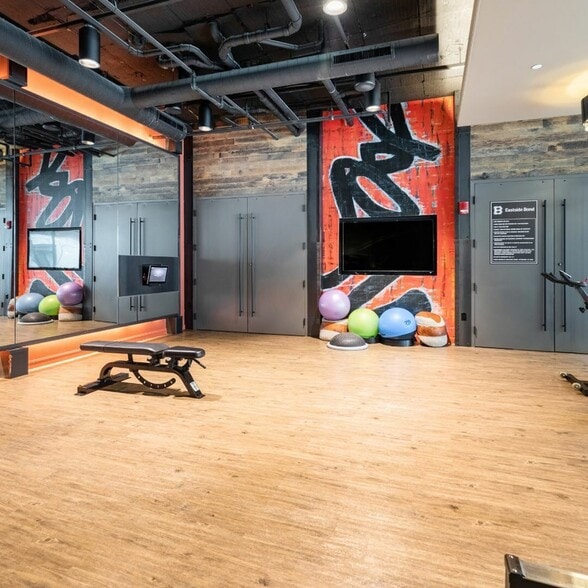 More Photos Of 6105 Spirit St, Pittsburgh Apartments For Lease