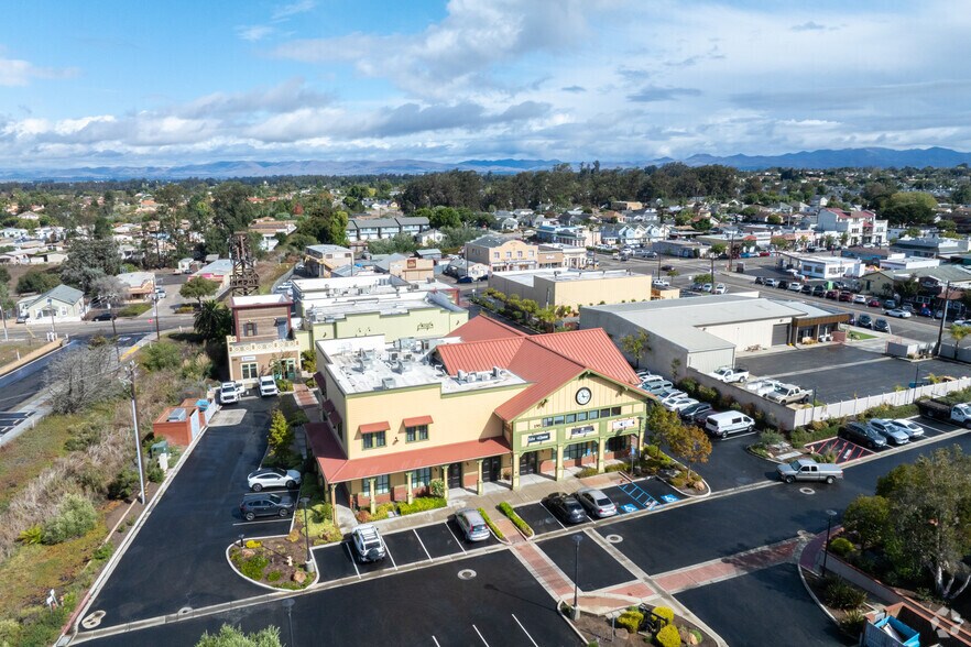 More Photos Of 195 S Broadway St, Orcutt Flex For Lease