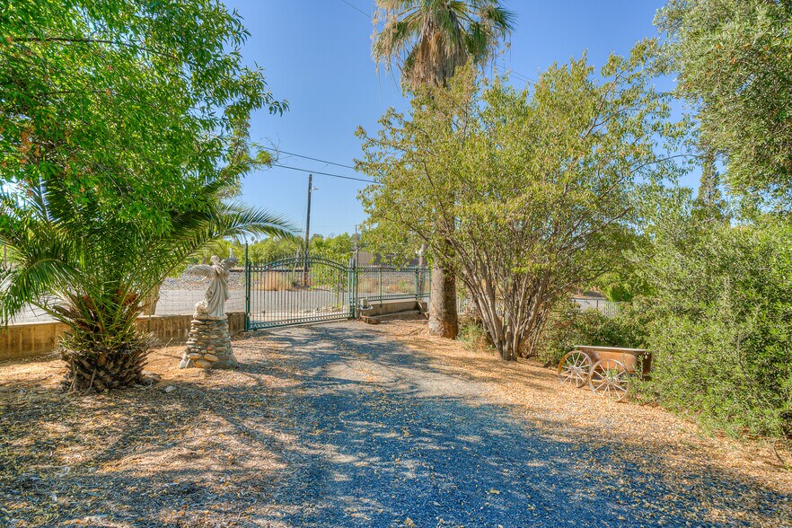 More Photos Of 2109 Robinson St, Oroville Specialty For Sale