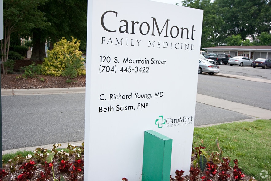 More Photos Of 120 S Mountain St, Cherryville Medical For Sale