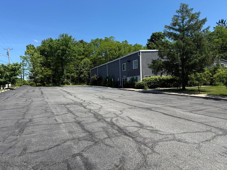 More Photos Of 2430 NY-32, New Windsor Warehouse For Lease