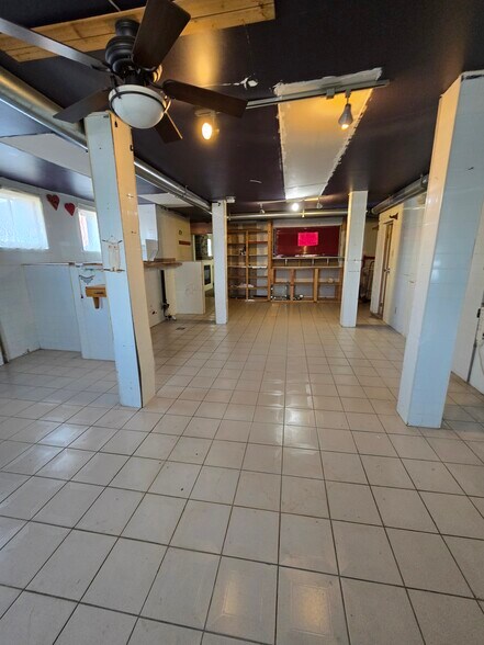More Photos Of 75 Manitoba St, Bracebridge General Retail For Sale