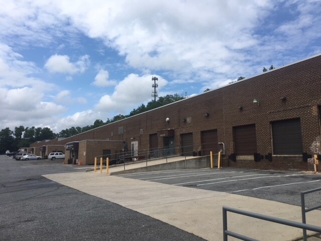 More Photos Of 5000-5060 Beech Pl, Marlow Heights Warehouse For Lease