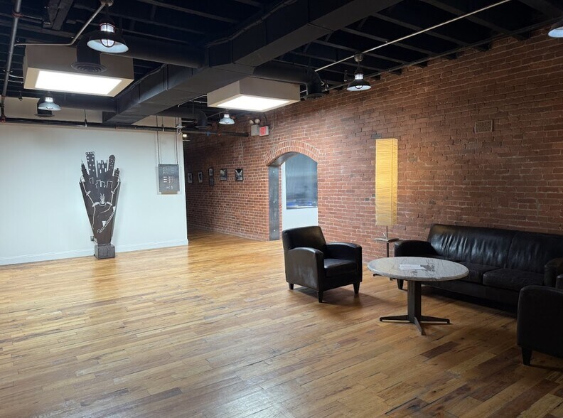 More Photos Of 2000 Smallman St, Pittsburgh Office For Lease