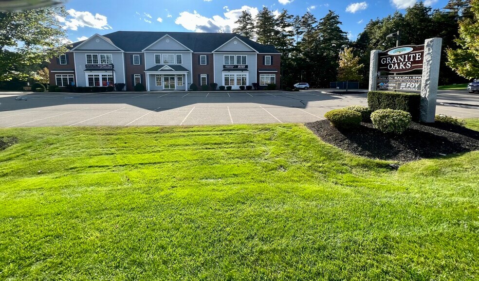 More Photos Of 127 Rockingham Rd, Windham Office For Lease