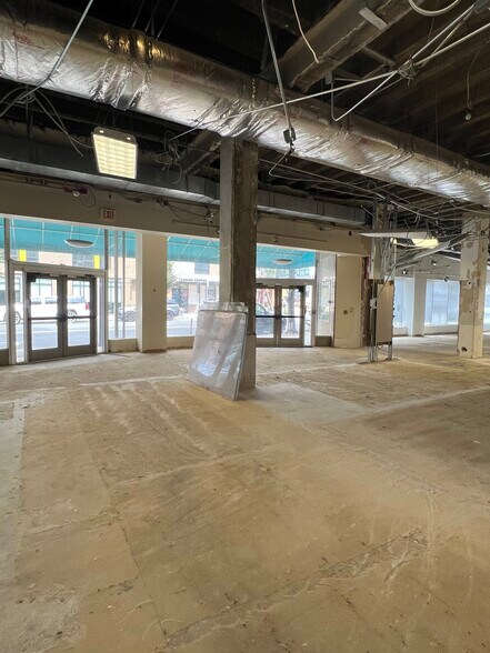 More Photos Of 500 W Fourth St, Winston-Salem Office For Lease