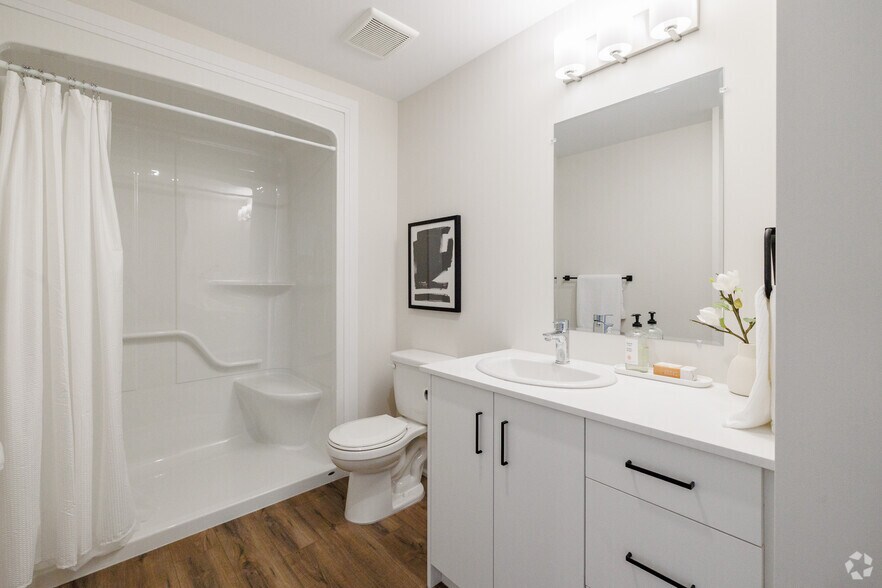 More Photos Of 600 Sunningdale Rd E, London Apartments For Lease