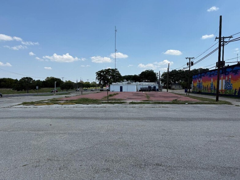 Primary Photo Of 201 S 2nd St, Copperas Cove Land For Sale